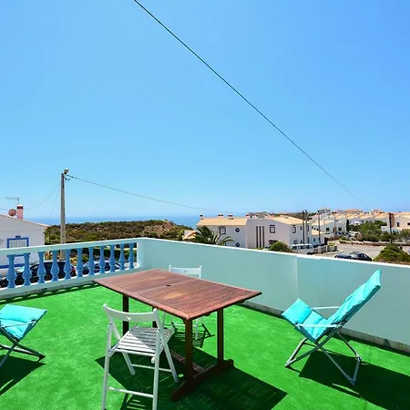 Vale Da Praia Beach House *