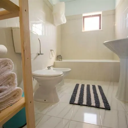 بيت للعطل Vale Da Praia Beach House *